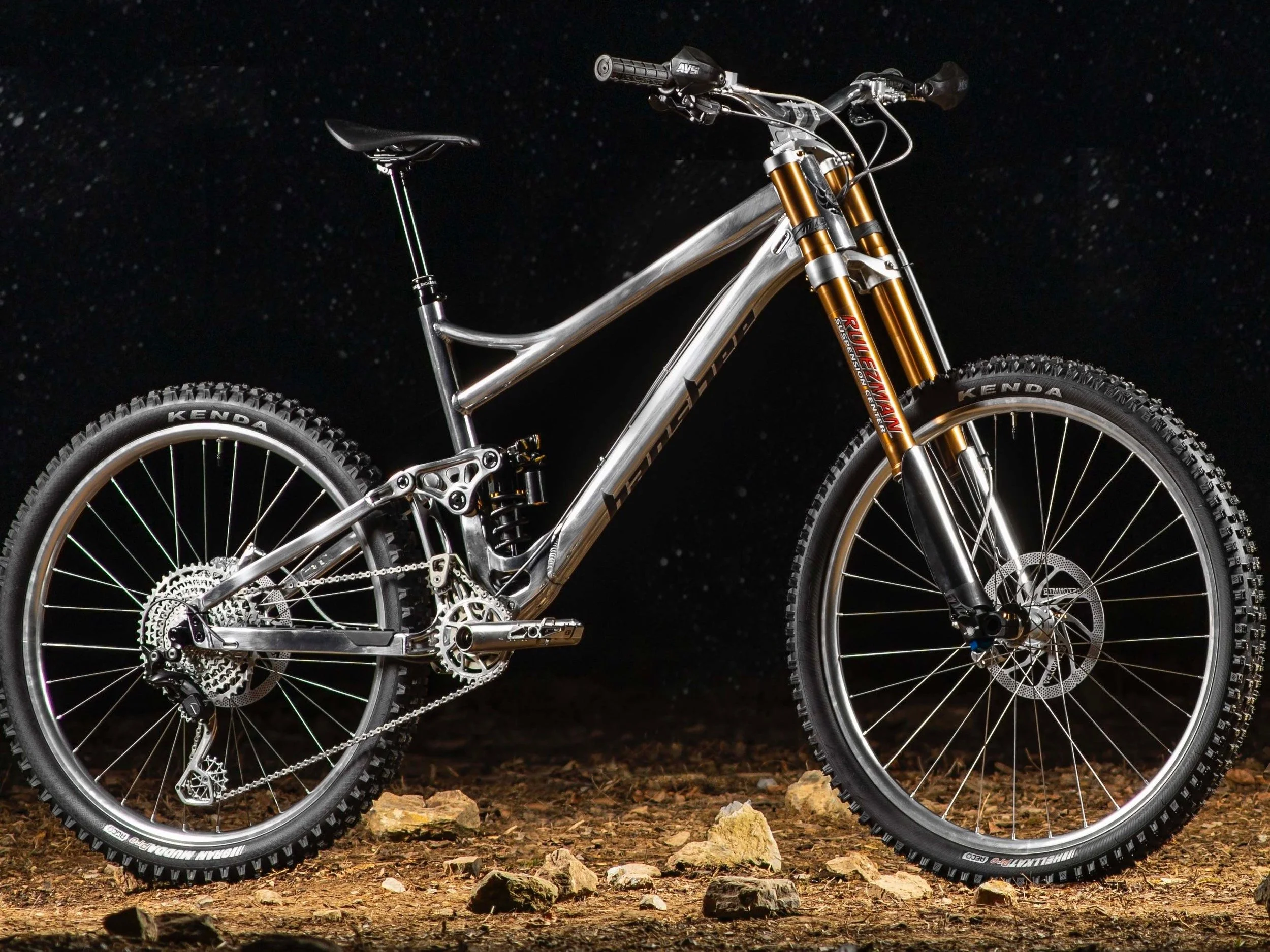 Competition Highlight: Rulezman LE03 Banshee Titan — AstonMTB Reviews